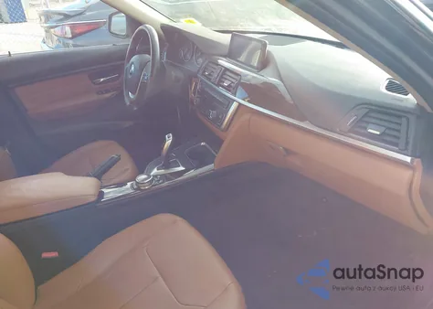 2015 BMW 328I xDrive z USA, uszkodzony, nr VIN WBA3B5G55FNS12035